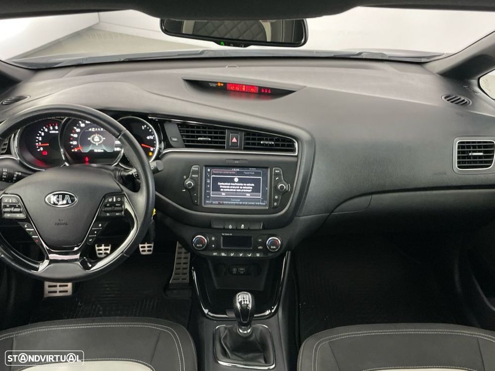 Kia Ceed SW 1.6 CRDi GT Line - 10