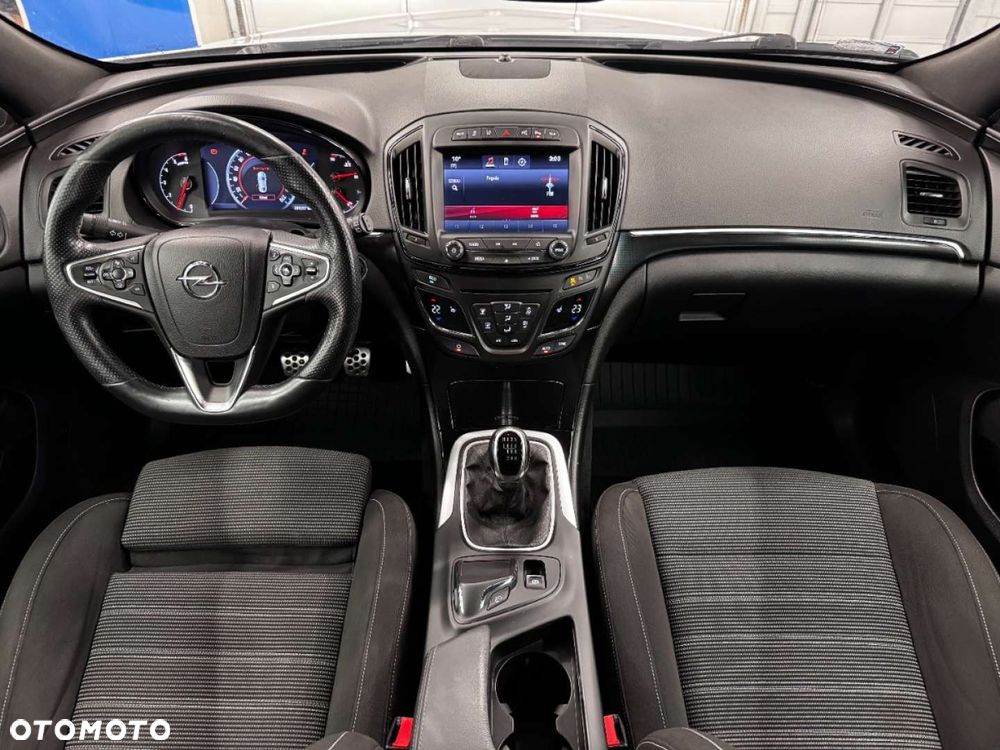 Opel Insignia - 29