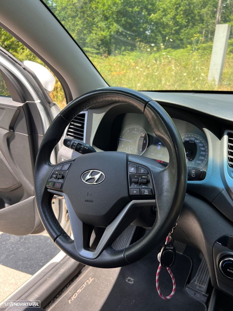 Hyundai Tucson 1.7 CRDi Creative - 17