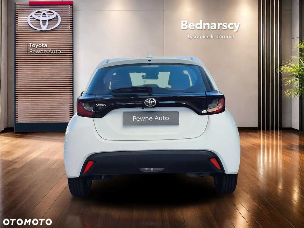 Toyota Yaris - 4