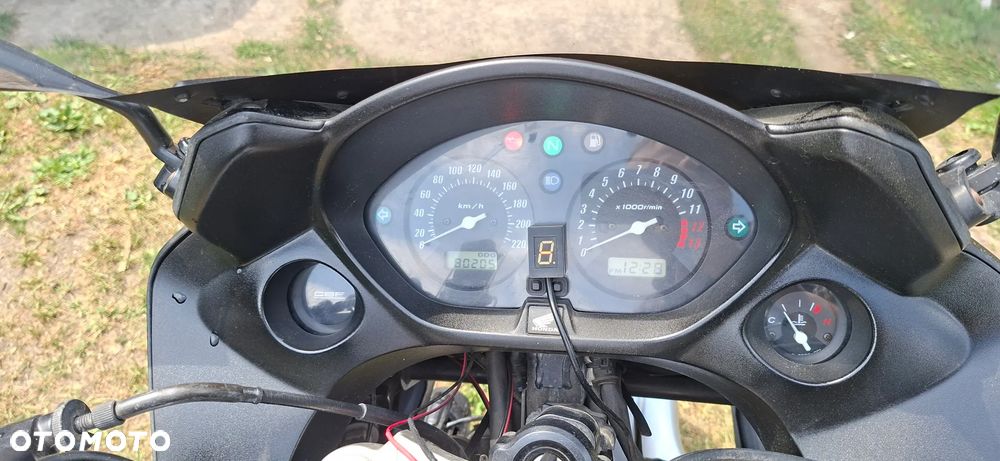 Honda CBF - 4