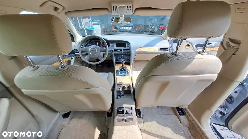Audi A6 Limousine 2.4 Quattro - 14