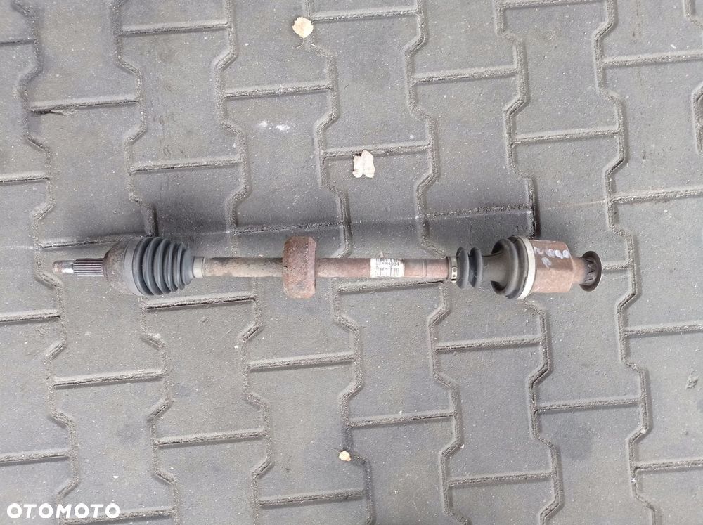 RENAULT TWINGO II PÓŁOŚ PRAWA LEWA 8200684084 - 1