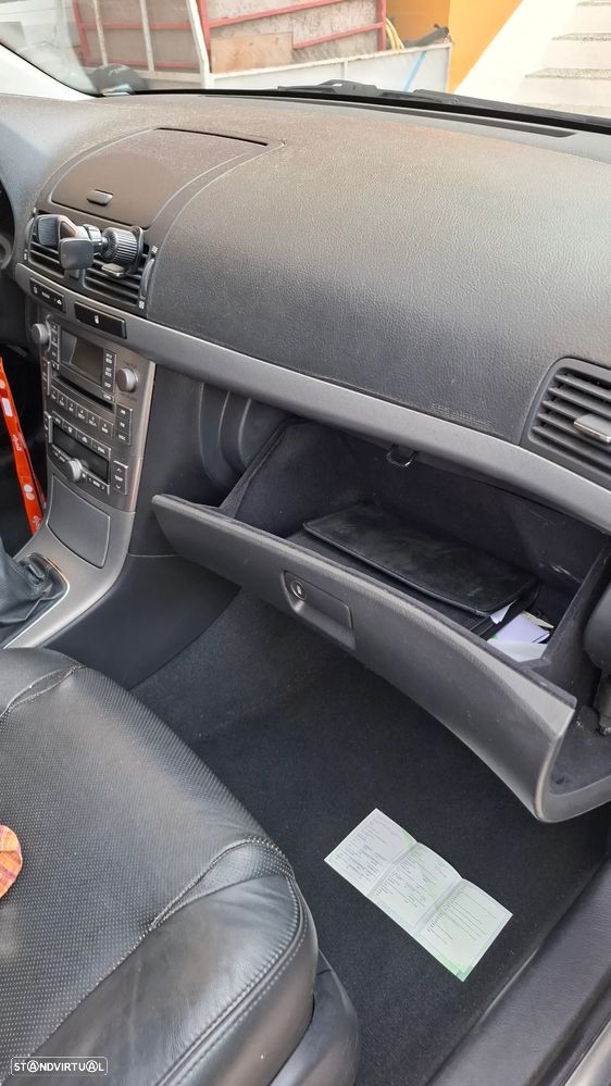 Toyota Avensis SW 2.0 D-4D - 9