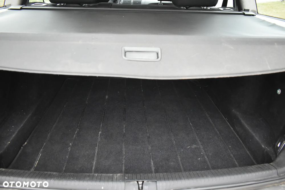 Volkswagen Golf - 10