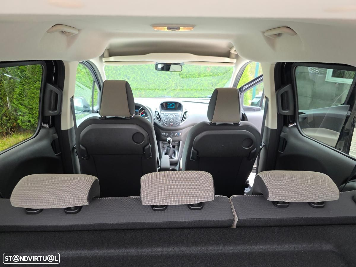 Ford Tourneo Courier 1.0 EcoBoost Titanium - 34