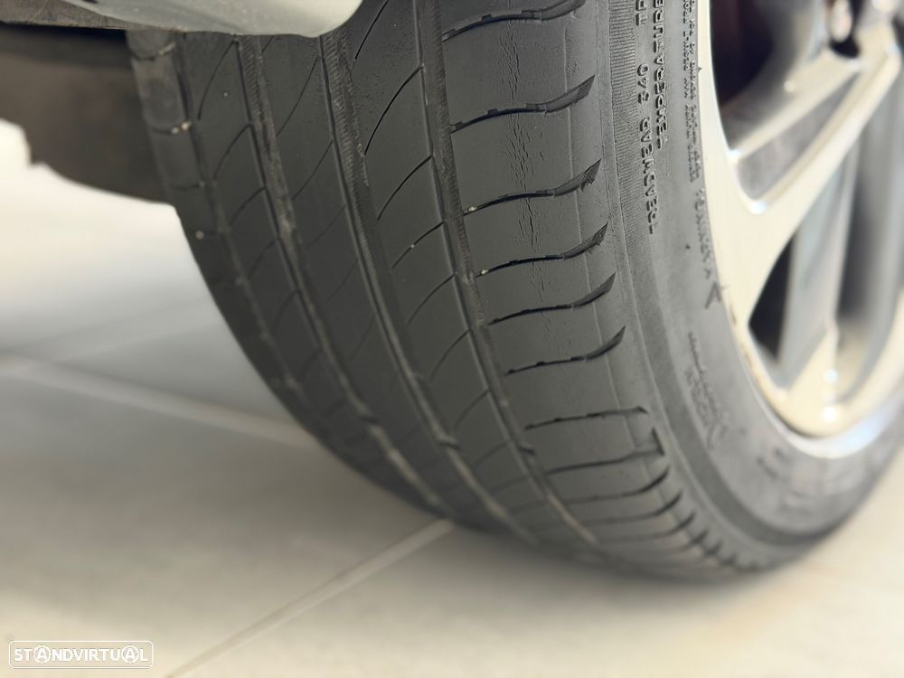 Toyota Auris 1.8 HSD Comfort +P.Sport+Navi - 7