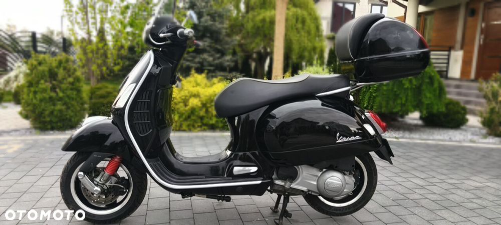 Vespa GTS - 2