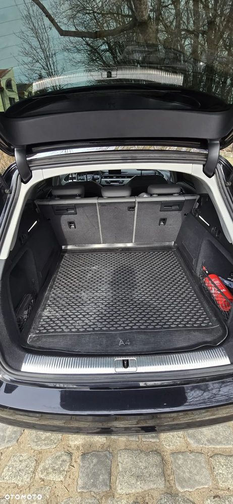 Audi A4 Avant 2.0 TFSI ultra Design S tronic - 23