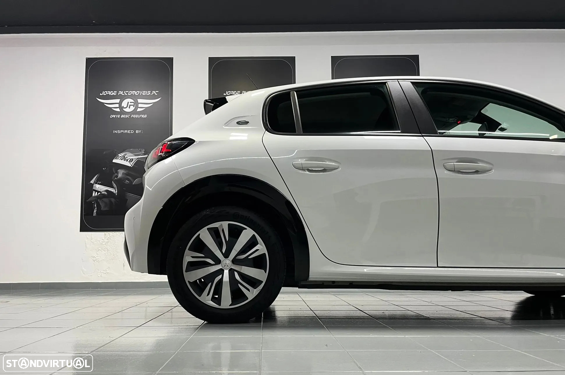 Peugeot e-208 50 kWh Active Pack - 9