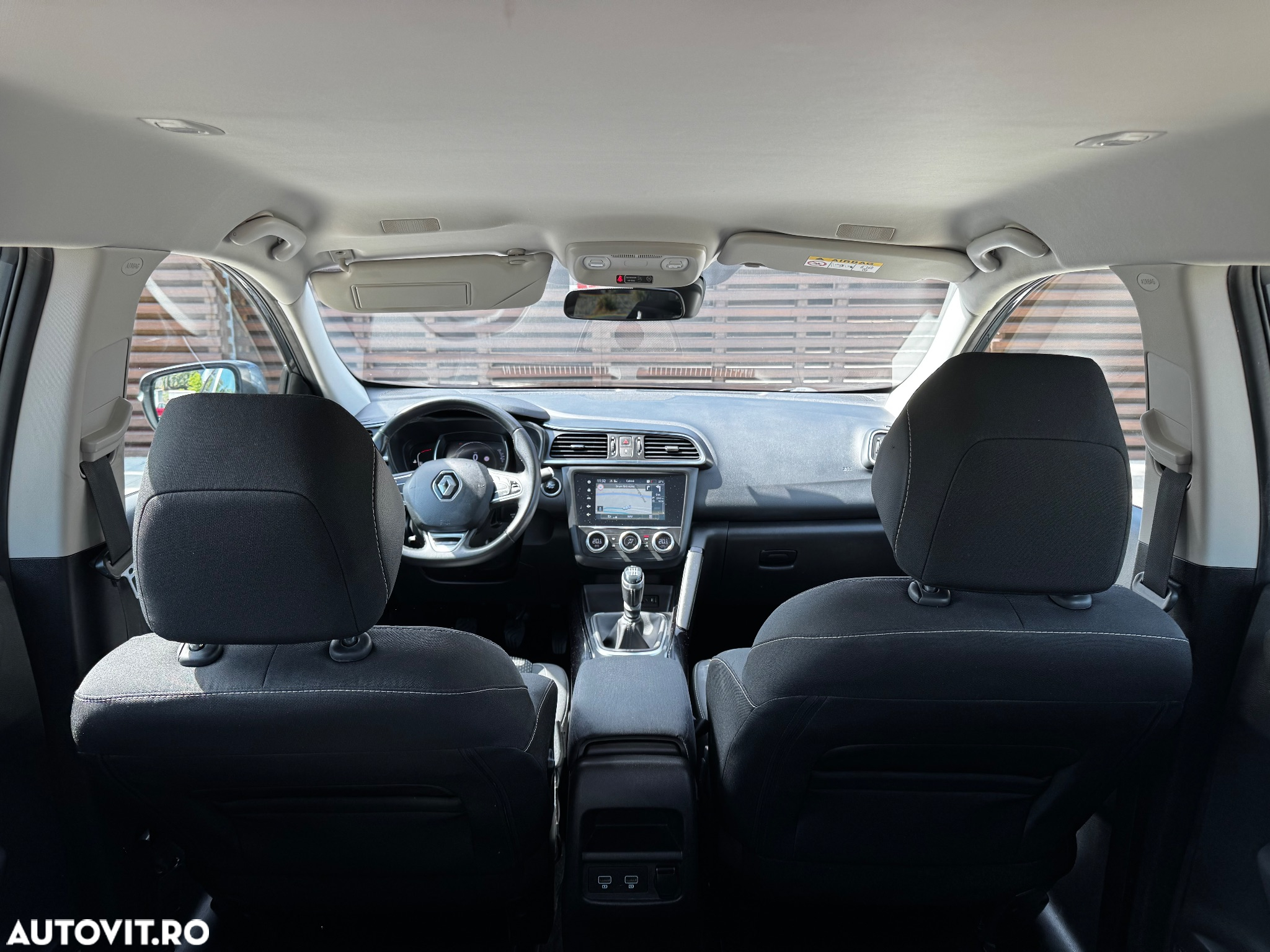 Renault Kadjar TCe 140 GPF BUSINESS EDITION - 15