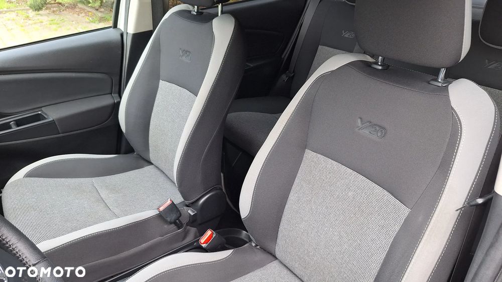 Toyota Yaris 1.5 VVT-i Y20 Club - 23