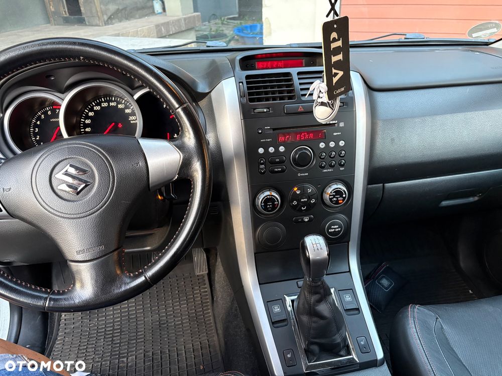 Suzuki Grand Vitara 1.6 - 11