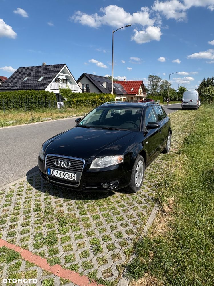 Audi A4 Limousine - 3
