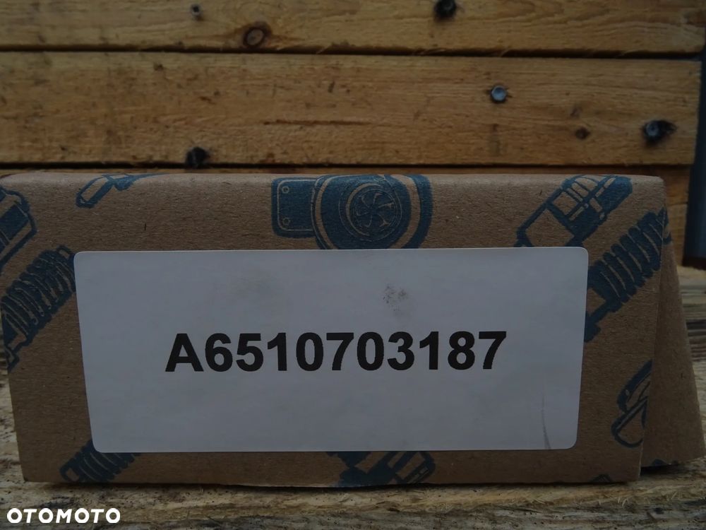 Wtryski Wtryskiwacze MERCEDES A6510703187