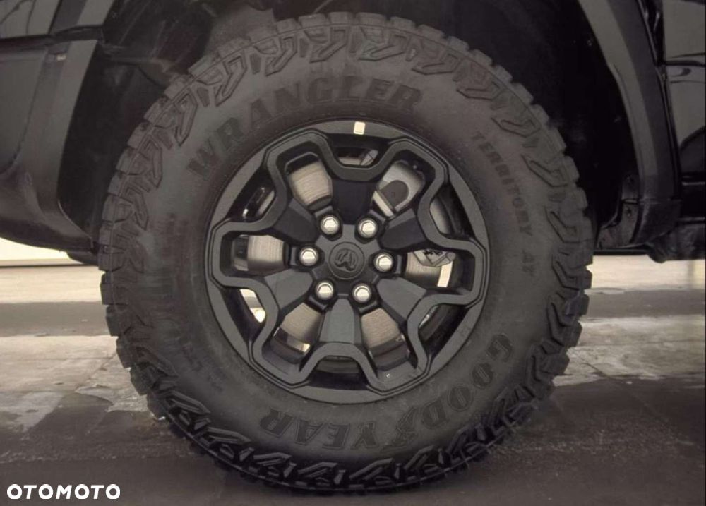 RAM 1500 - 10