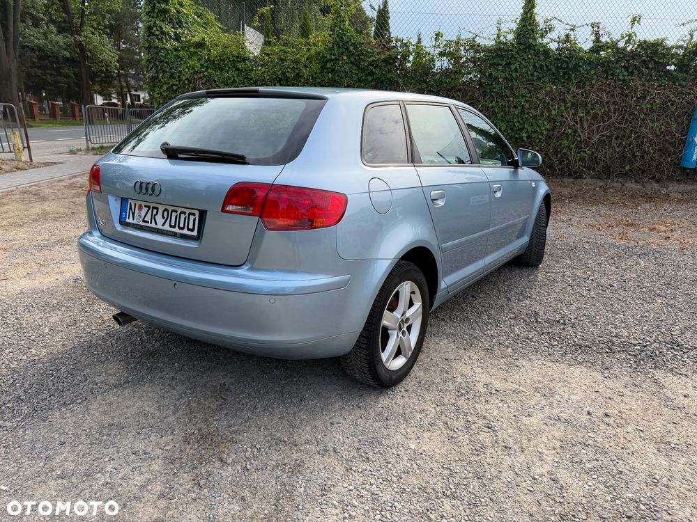 Audi A3 Sportback 1.6 Ambiente - 8