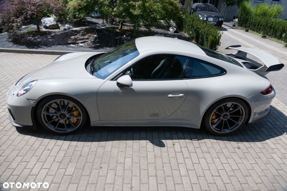 Porsche 911 - 4