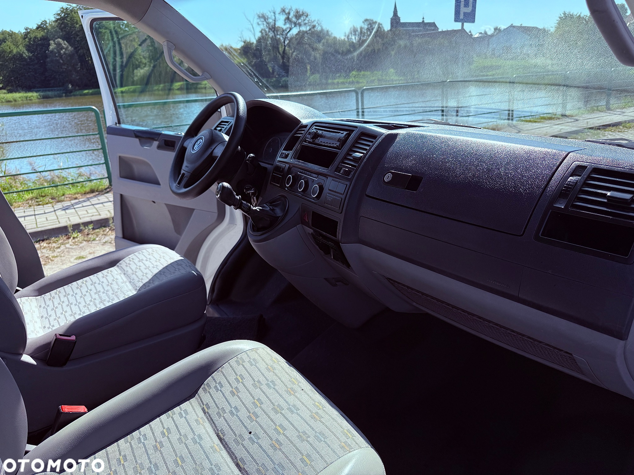Volkswagen TRANSPORTER T5 2.0TDI CR 102KM - 27