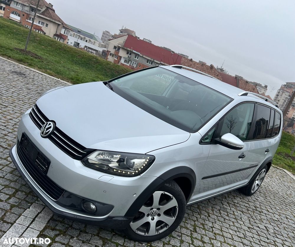 Volkswagen Touran 2.0 TDI DPF Cross - 3