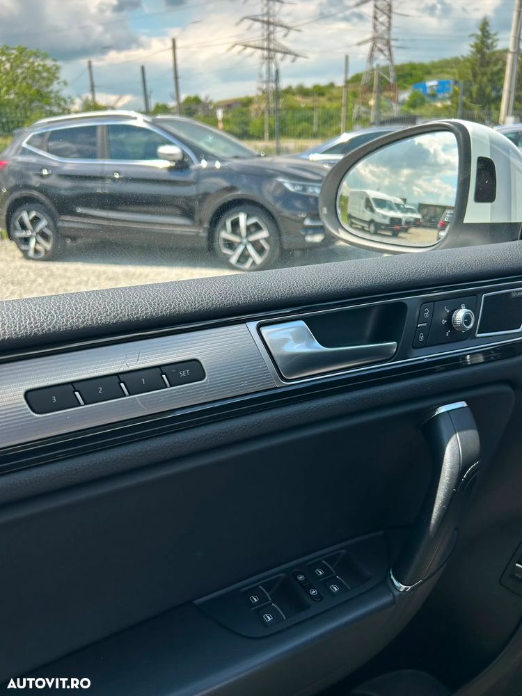 Volkswagen Touareg V6 TDI BMT Supreme Plus - 15