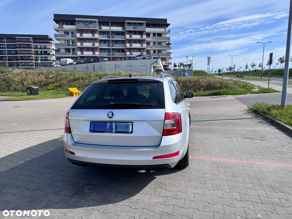 Skoda Octavia 2.0 TDI Ambition - 4