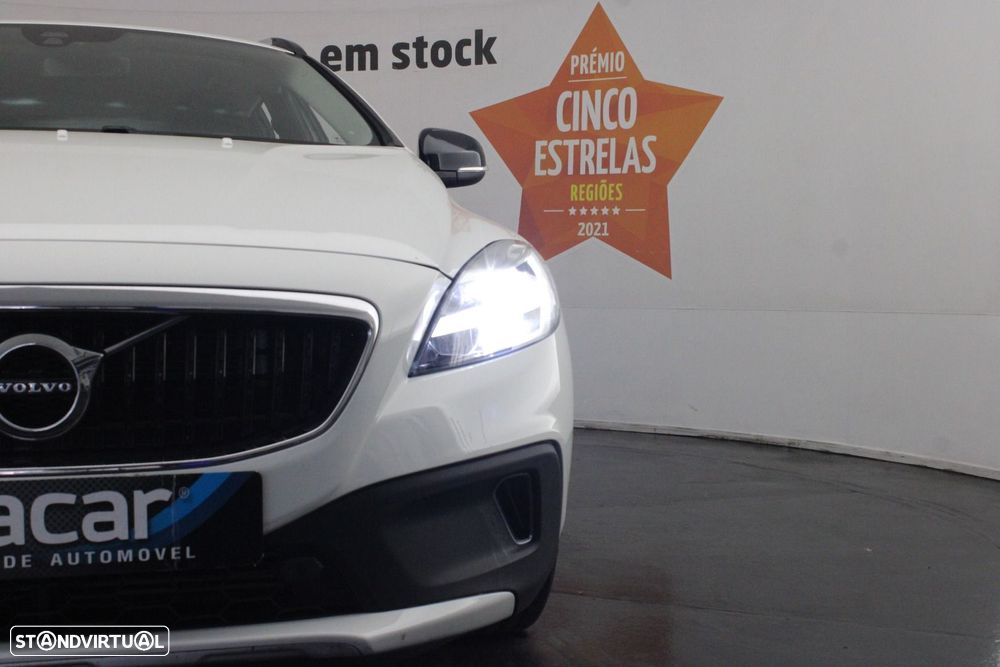 Volvo V40 Cross Country 2.0 D3 Momentum - 34