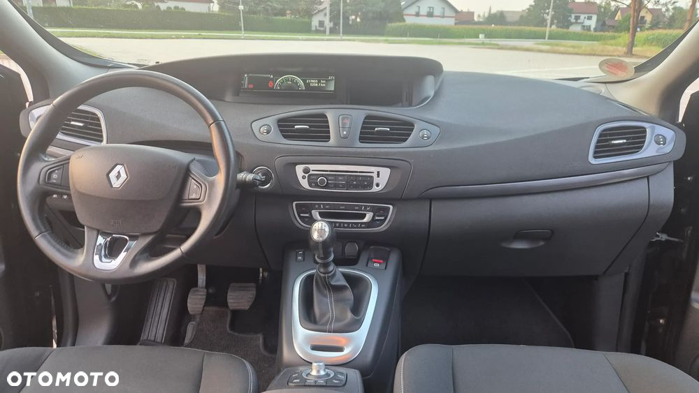 Renault Scenic dCi 110 LIMITED - 36