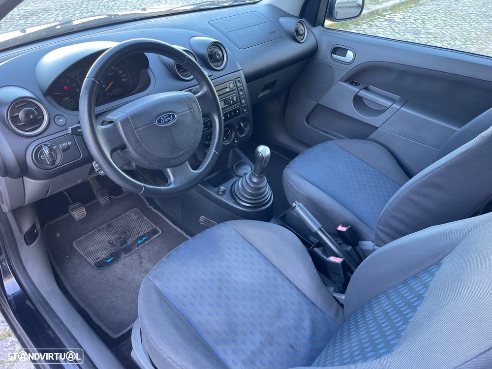 Ford Fiesta 1.25 Trend - 8