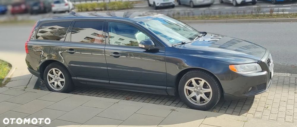 Volvo V70 2.0T Kinetic - 3