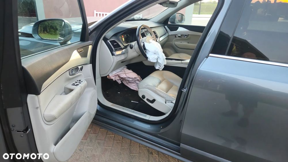 Volvo XC 90 T6 GPF AWD Momentum 7os - 10