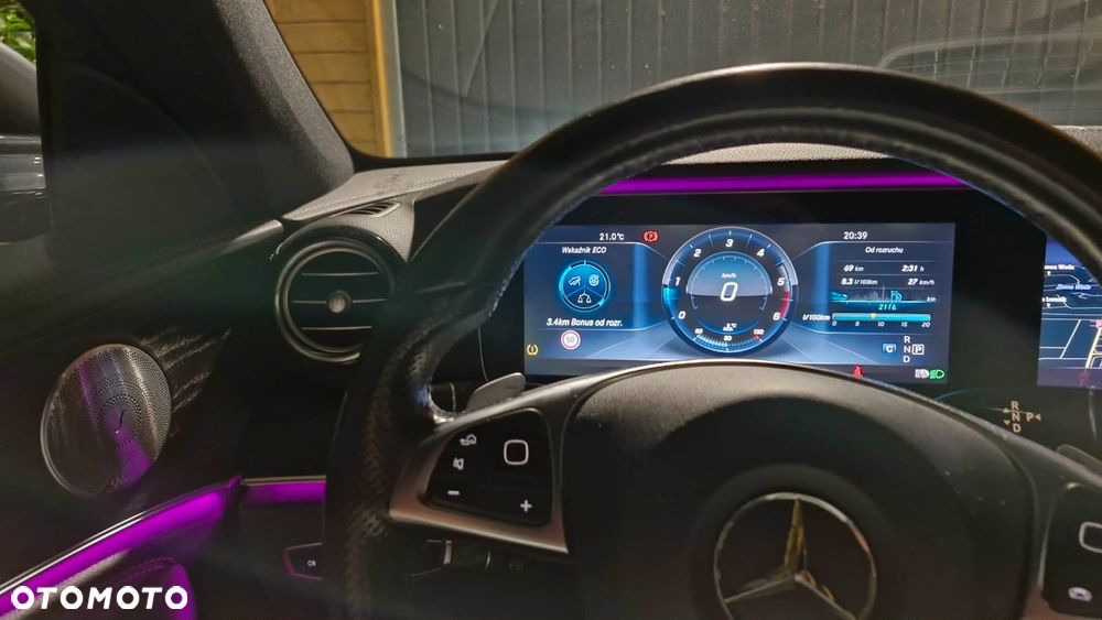 Mercedes-Benz Klasa E 220 d 9G-TRONIC - 25