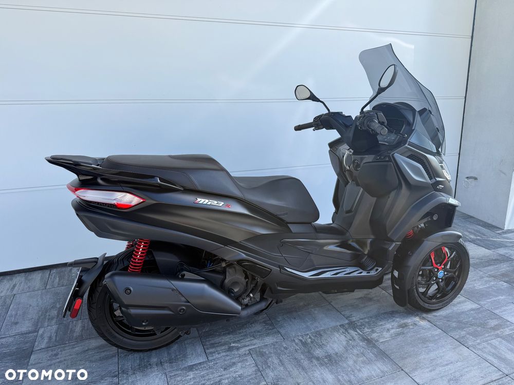 Piaggio MP-3 - 3
