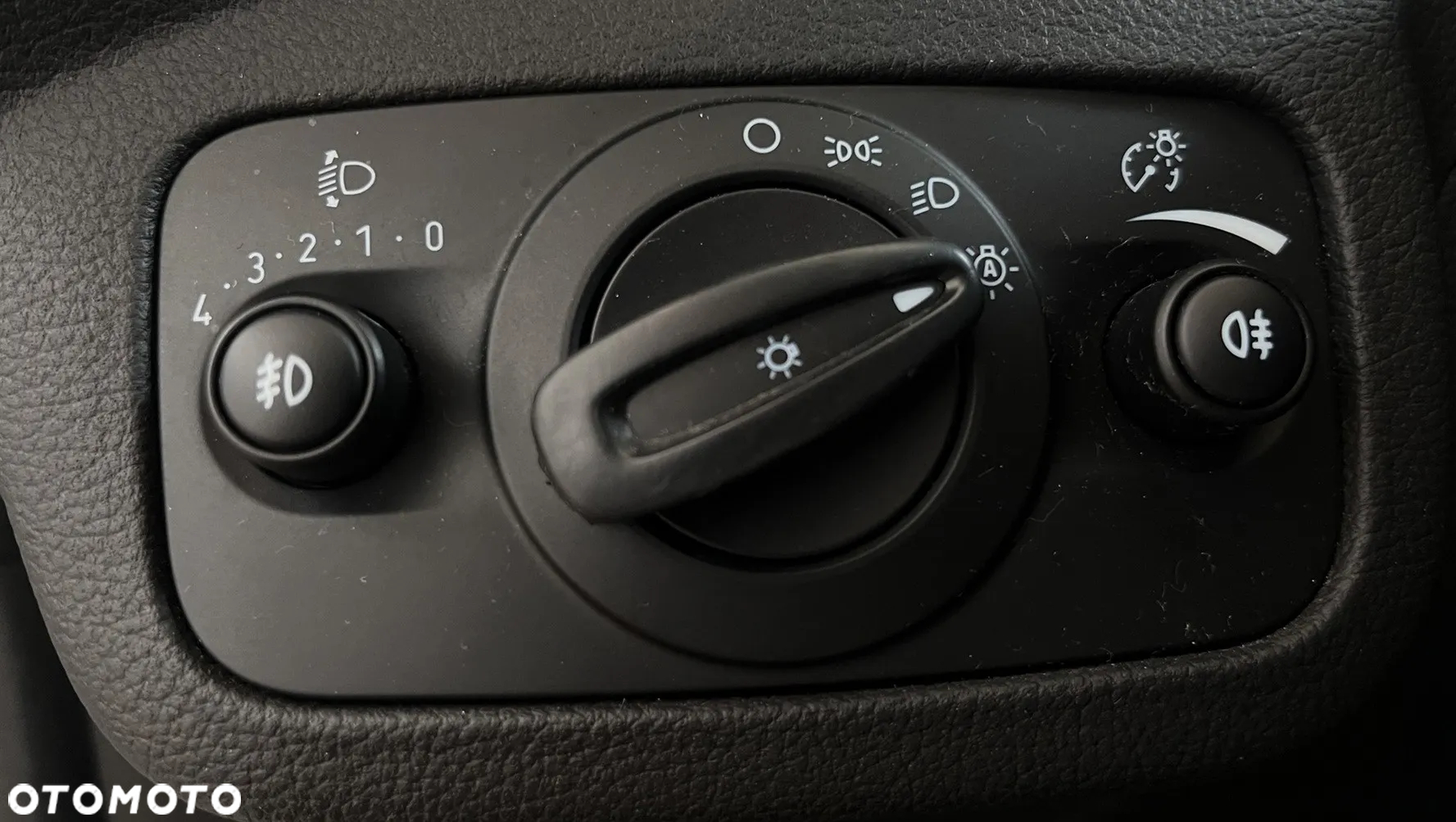 Ford C-MAX 1.0 EcoBoost Titanium ASS - 23