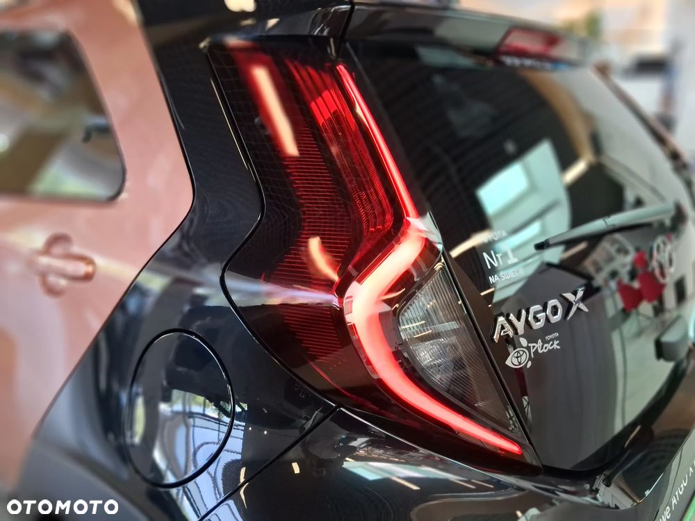Toyota Aygo X Hybrid 1.5 Style e-CVT - 4