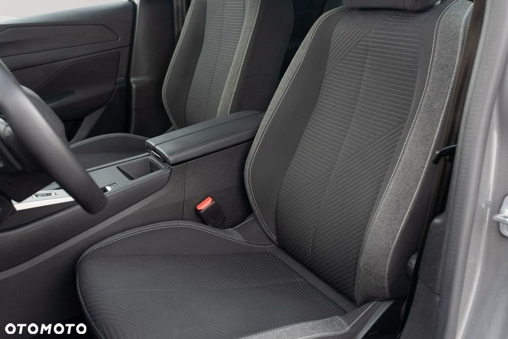 Peugeot 308 1.5 BlueHDi Active Pack S&S EAT8 - 11