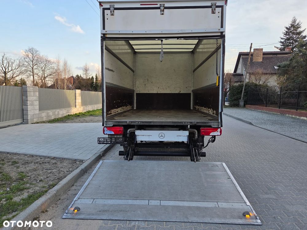 Mercedes-Benz Sprinter - 36
