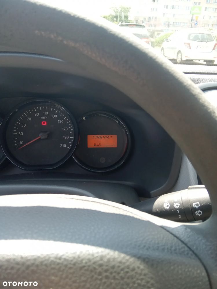 Dacia Sandero - 1