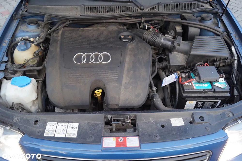 Audi A3 3-drzwiowe 1.6 Ambition - 38