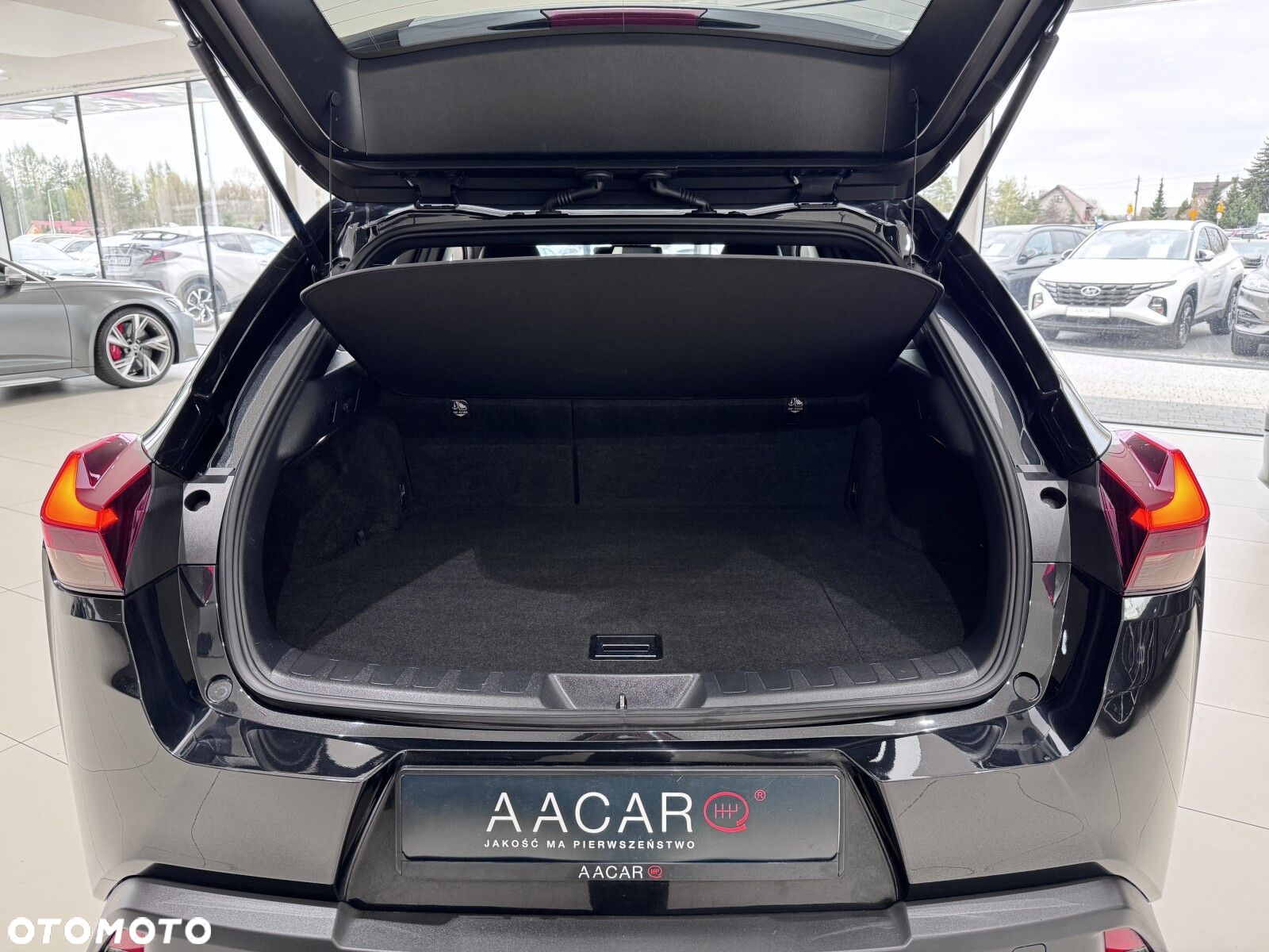 Lexus UX - 17