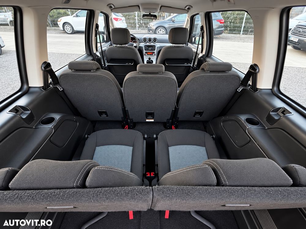 Ford Galaxy - 9