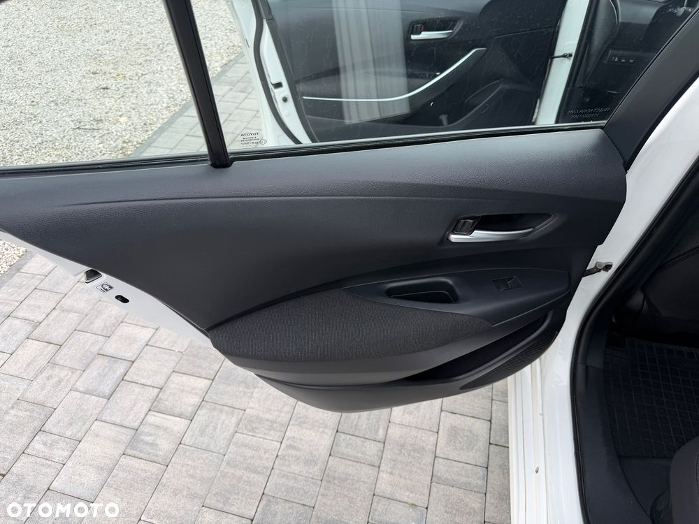 Toyota Corolla 1.8 Hybrid Comfort - 16