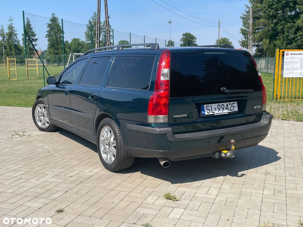 Volvo V70 2.5T Momentum - 3