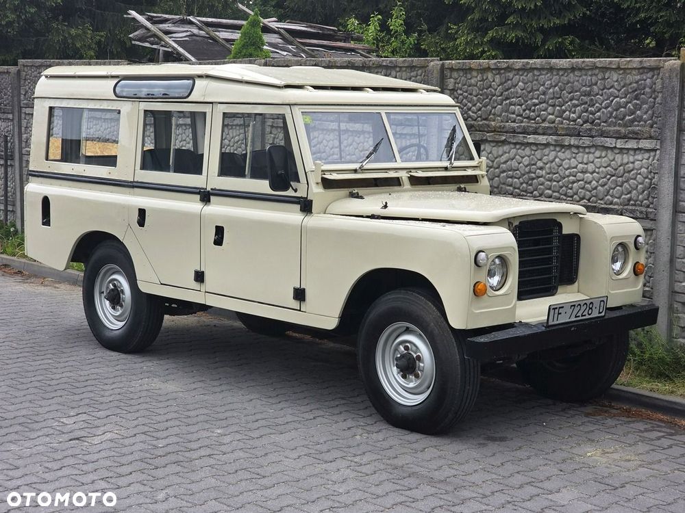 Land Rover Defender - 3