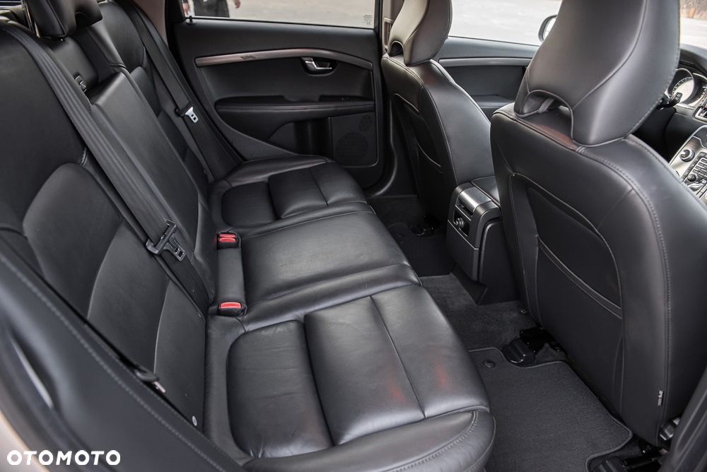 Volvo V70 D4 Summum - 28