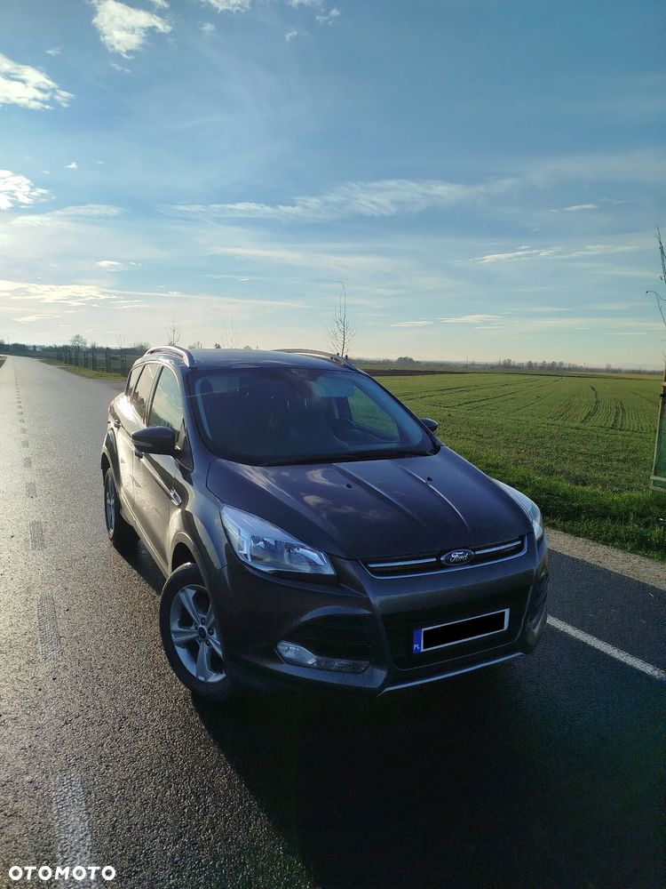 Ford Kuga - 10