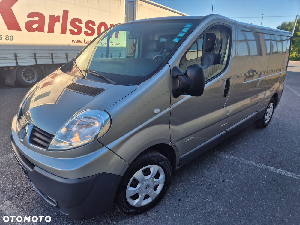Renault TRAFIC - 1