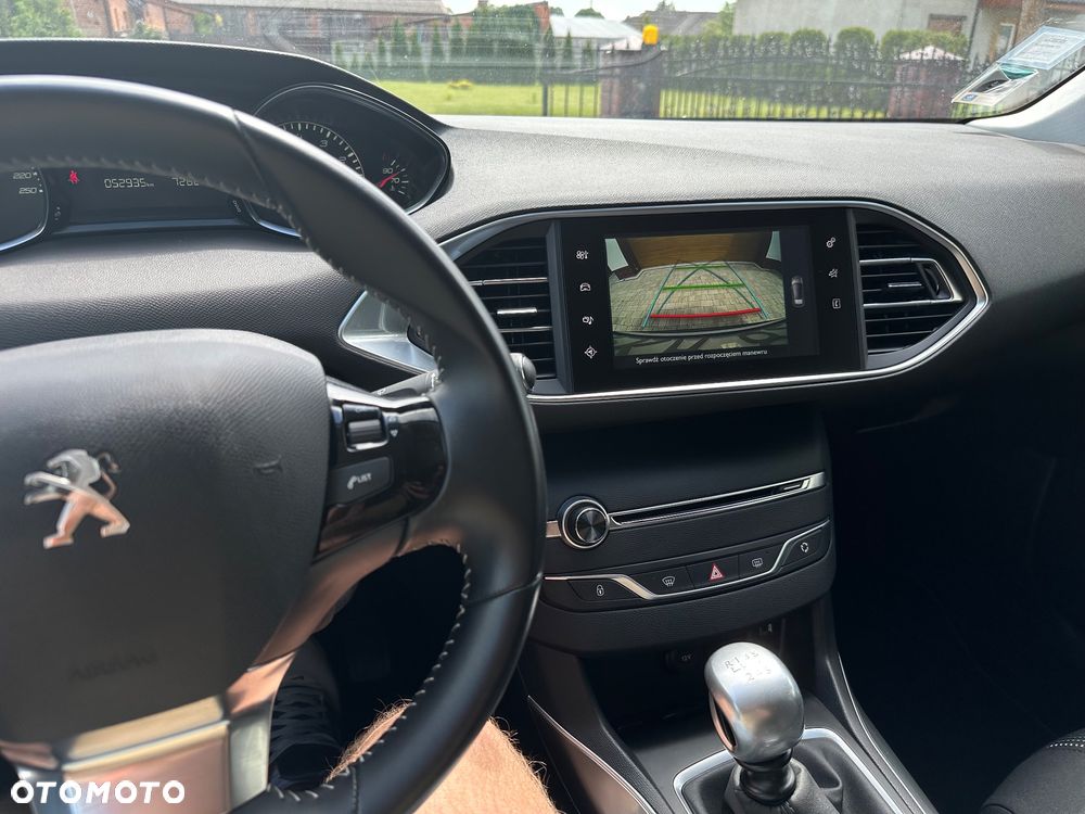 Peugeot 308 1.2 PureTech GPF Allure Pack S&S - 17