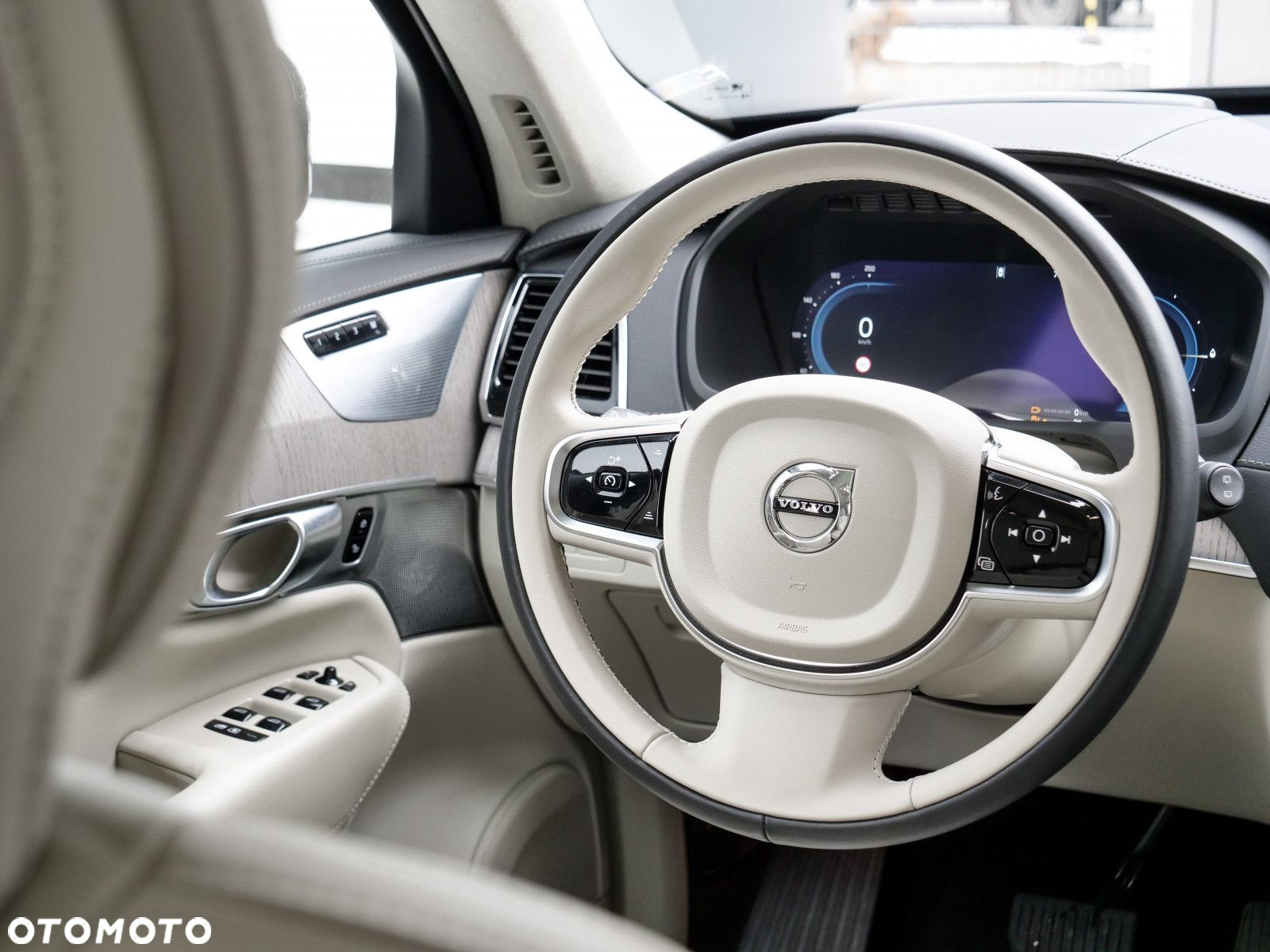 Volvo XC 90 - 21