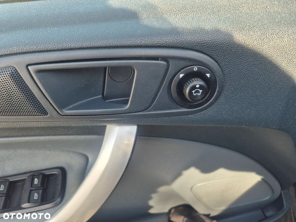 Ford Fiesta 1.4 Titanium EU5 - 18